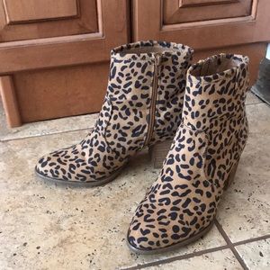 Carlos cheetah pattern boots